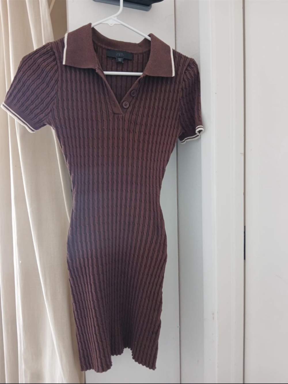 Ribbed Polo-Midi Dress in Brown with Contrast Trim